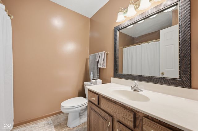 8749 Carriage Lane, Pendleton, IN 46064