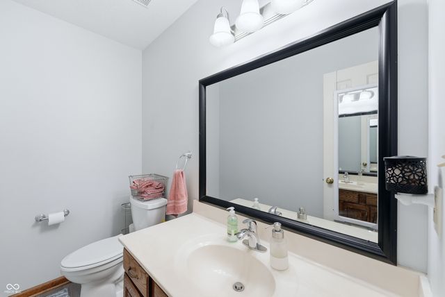 8749 Carriage Lane, Pendleton, IN 46064