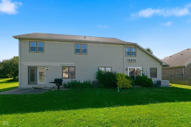 8749 Carriage Lane, Pendleton, IN 46064