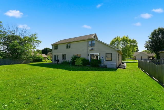 8749 Carriage Lane, Pendleton, IN 46064