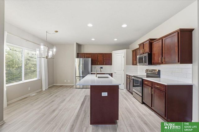 14079 Wood Valley Drive, Omaha, NE 68142