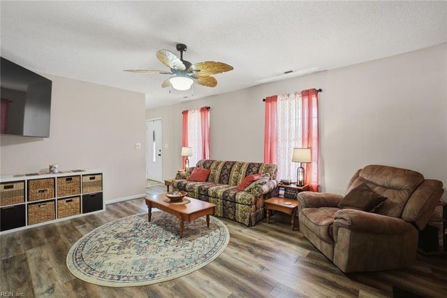 506 Millers CT, Suffolk, VA 23434
