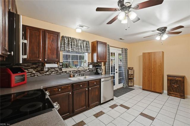 506 Millers CT, Suffolk, VA 23434