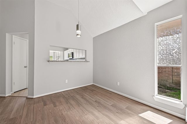 16114 Canaridge Drive, Houston, TX 77053