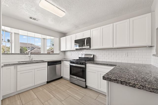 16114 Canaridge Drive, Houston, TX 77053
