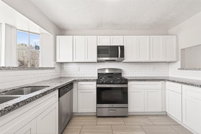 16114 Canaridge Drive, Houston, TX 77053