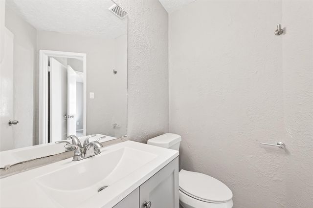 16114 Canaridge Drive, Houston, TX 77053