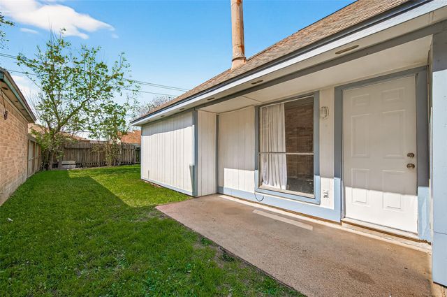 16114 Canaridge Drive, Houston, TX 77053