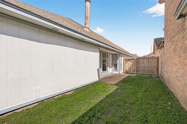 16114 Canaridge Drive, Houston, TX 77053