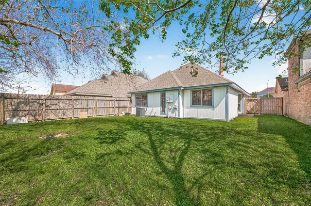 16114 Canaridge Drive, Houston, TX 77053