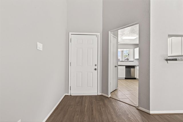 16114 Canaridge Drive, Houston, TX 77053