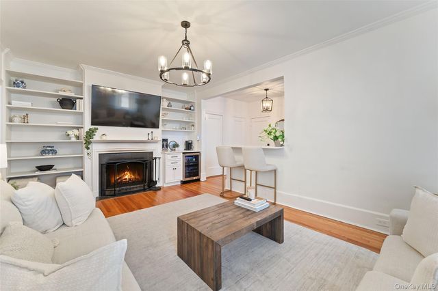 840 Bronx River Road 5B, Bronxville, NY 10708
