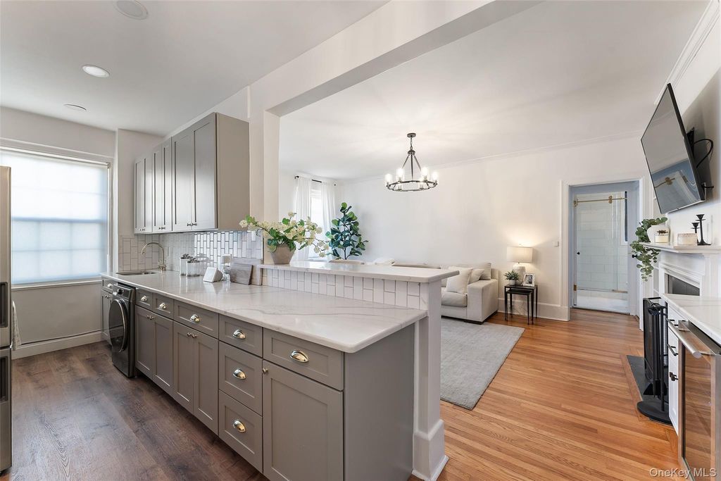 840 Bronx River Road 5B, Bronxville, NY 10708