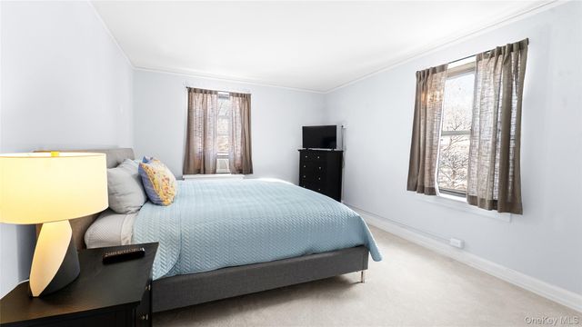 240 Alpine Place 2B, Tuckahoe, NY 10707