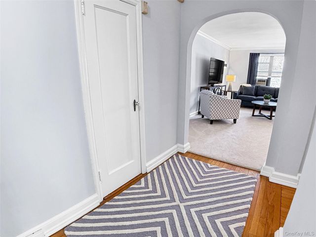 240 Alpine Place 2B, Tuckahoe, NY 10707