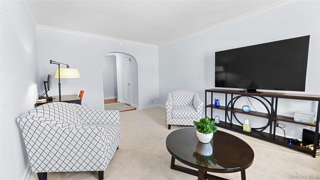 240 Alpine Place 2B, Tuckahoe, NY 10707