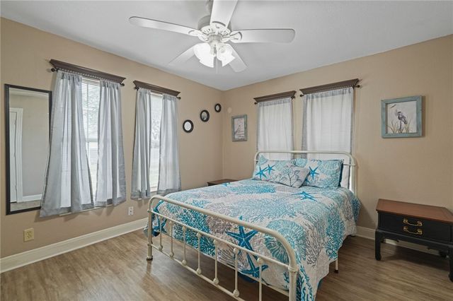 145 S Rife St, Aransas Pass, TX 78336