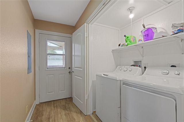 145 S Rife St, Aransas Pass, TX 78336