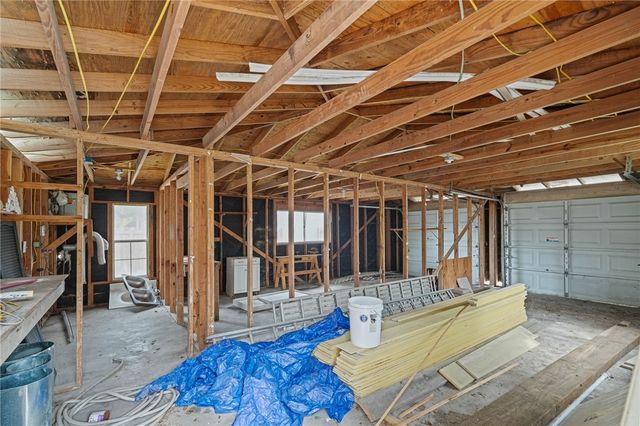 145 S Rife St, Aransas Pass, TX 78336