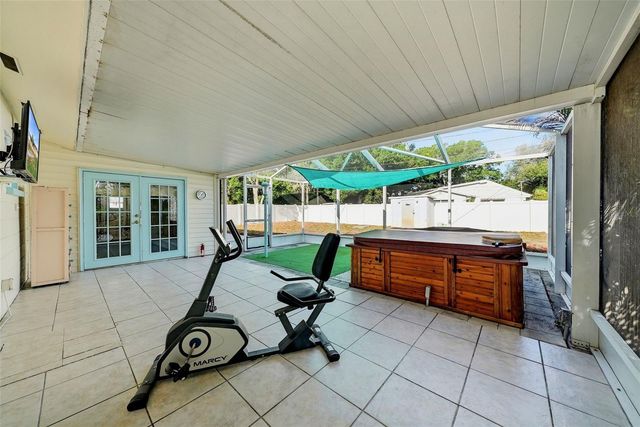 3360 70 STREET N, St Petersburg, FL 33710