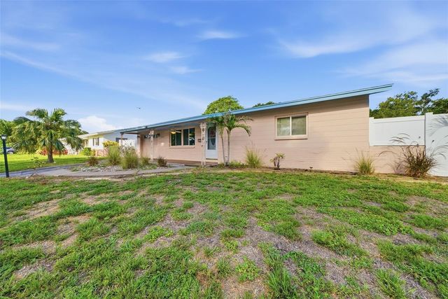 3360 70 STREET N, St Petersburg, FL 33710