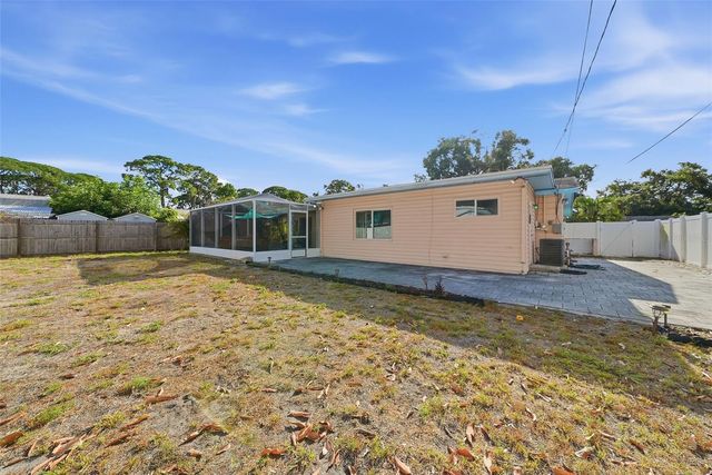 3360 70 STREET N, St Petersburg, FL 33710