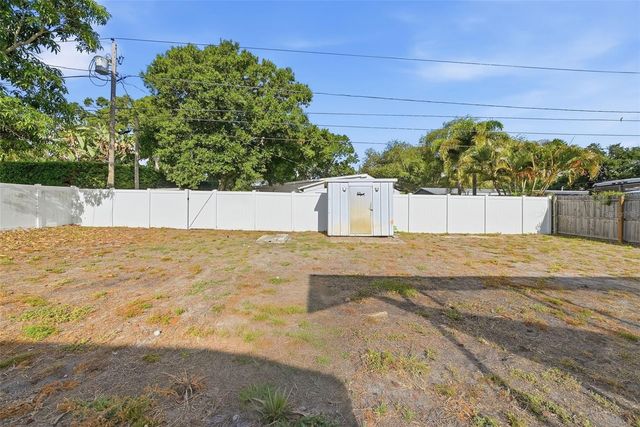 3360 70 STREET N, St Petersburg, FL 33710