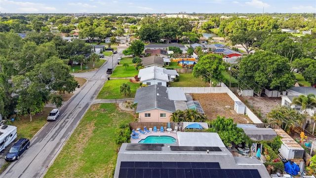 3360 70 STREET N, St Petersburg, FL 33710