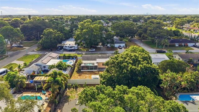 3360 70 STREET N, St Petersburg, FL 33710
