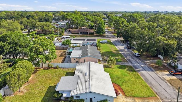 3360 70 STREET N, St Petersburg, FL 33710