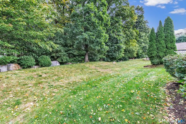 132 Meadow Brook Road 132, Oxford, CT 06478