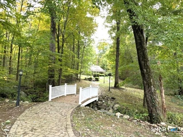 132 Meadow Brook Road 132, Oxford, CT 06478