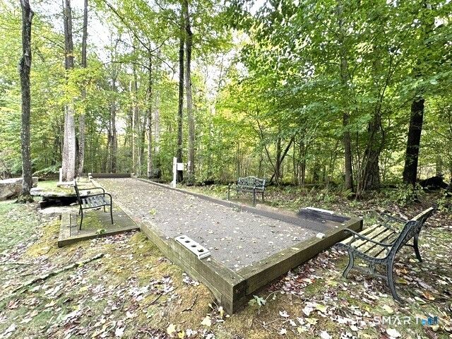 132 Meadow Brook Road 132, Oxford, CT 06478