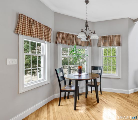 132 Meadow Brook Road 132, Oxford, CT 06478