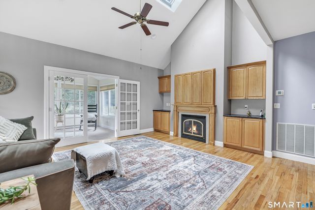 132 Meadow Brook Road 132, Oxford, CT 06478
