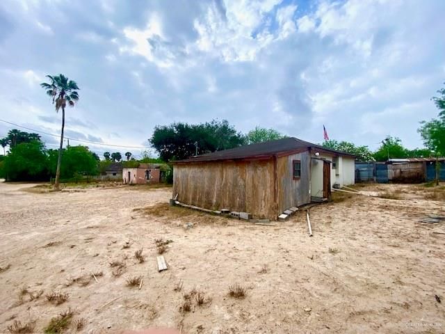 1006 Vela Jackson Avenue B, La Joya, TX 78560