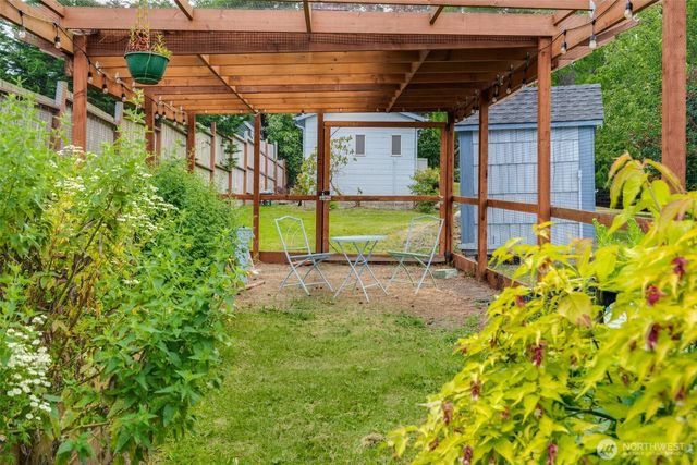 5341 S Bercot Road, Freeland, WA 98249