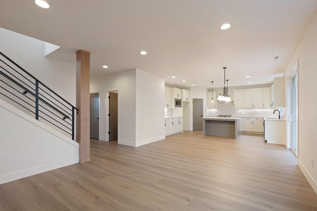 2111 SW 43rd Street Lot 13, Redmond, OR 97756