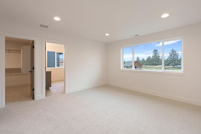 2111 SW 43rd Street Lot 13, Redmond, OR 97756