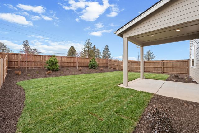 2111 SW 43rd Street Lot 13, Redmond, OR 97756