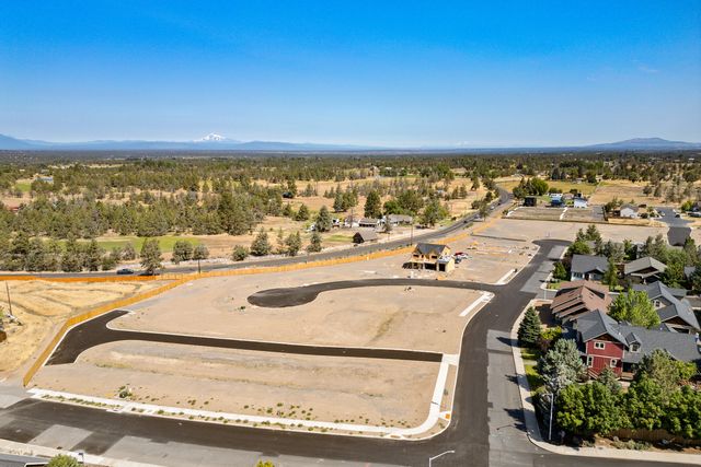 2111 SW 43rd Street Lot 13, Redmond, OR 97756