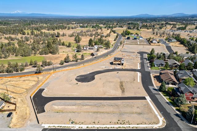 2111 SW 43rd Street Lot 13, Redmond, OR 97756