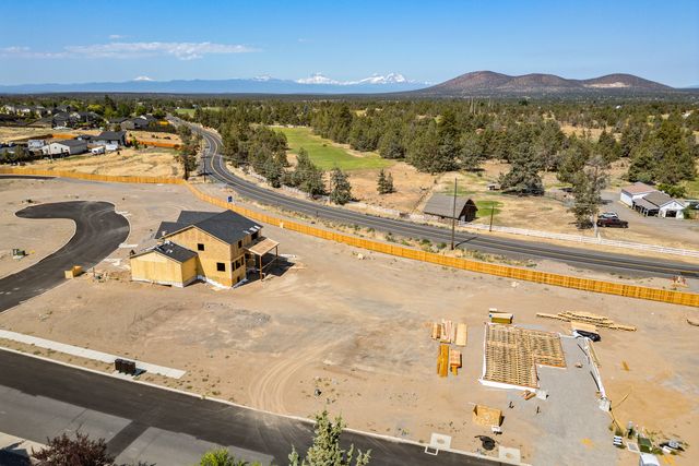 2111 SW 43rd Street Lot 13, Redmond, OR 97756