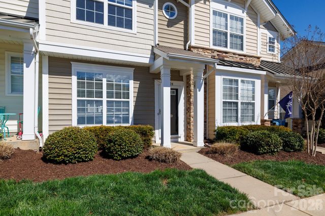 824 Gentlewinds Court, Fort Mill, SC 29708