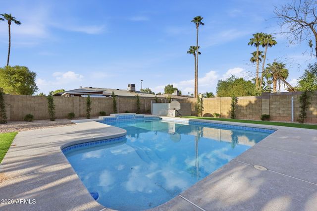 1750 W KIOWA Avenue, Mesa, AZ 85202