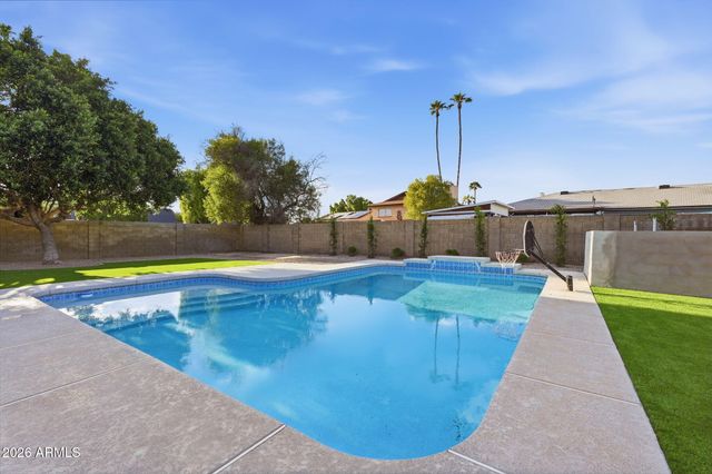 1750 W KIOWA Avenue, Mesa, AZ 85202