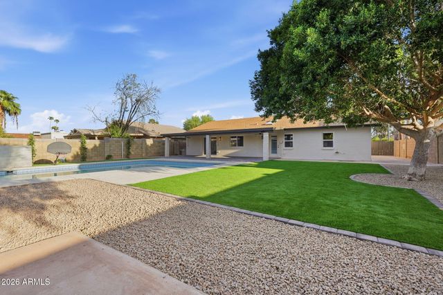 1750 W KIOWA Avenue, Mesa, AZ 85202