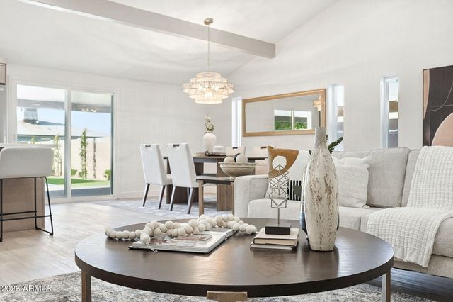 1750 W KIOWA Avenue, Mesa, AZ 85202