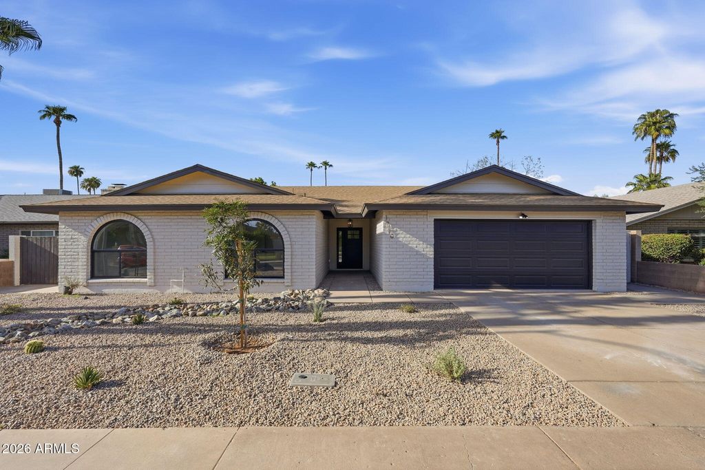 1750 W KIOWA Avenue, Mesa, AZ 85202