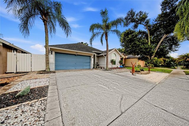 6804 MIRROR LAKE AVENUE, Tampa, FL 33634